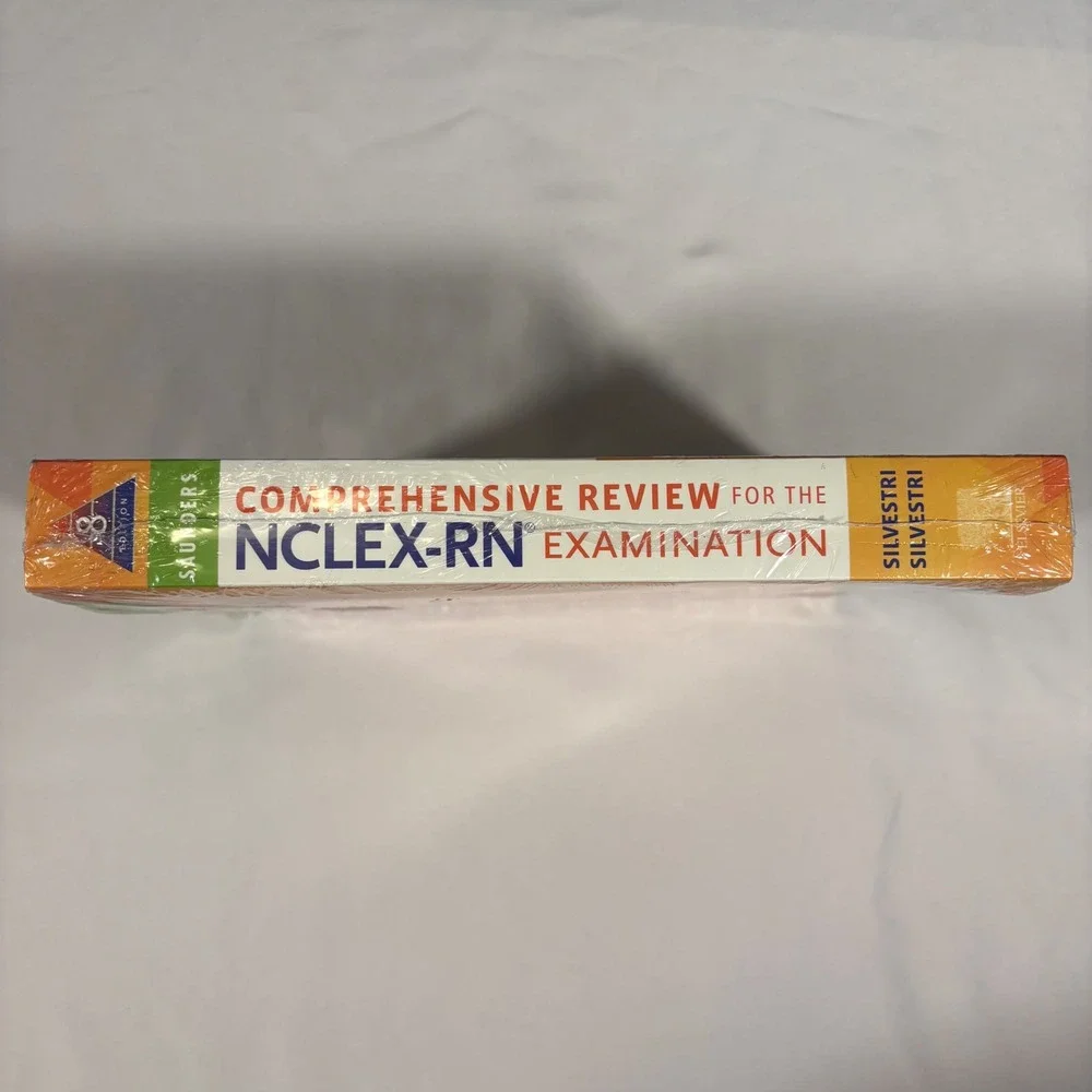 Saunders Comprehensive Review NCLEX RN Examination 8th Edition